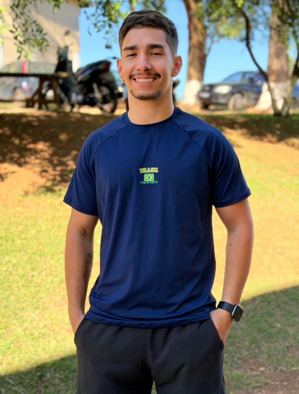 CAMISETA MASC RAGLAN AZUL MARINHO BRASIL