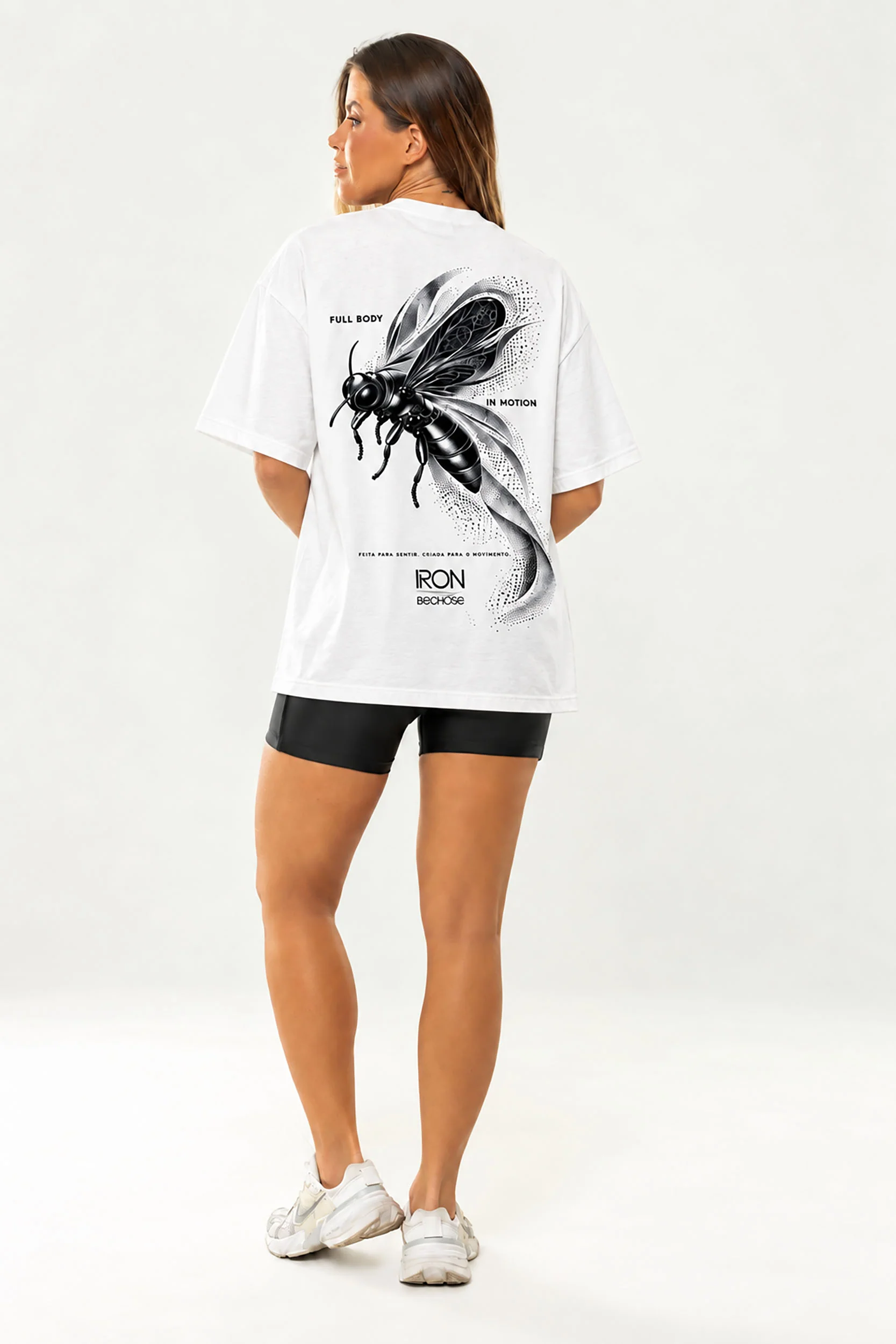 Camiseta Unissex Abelha Iron